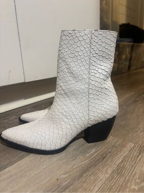 Matisse CATY White leather snake skin Mid-Calf Block Heel Boots crocodile